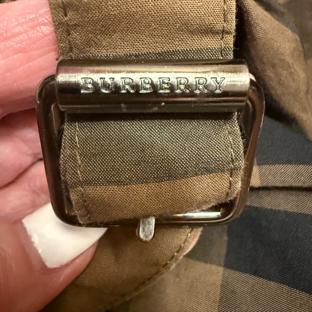 Burberry Pleated Plaid Skirt 12 - Picture 6 of 6